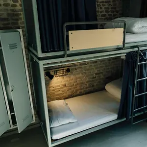 https://flaneur-hostel.allantalyahotels.org